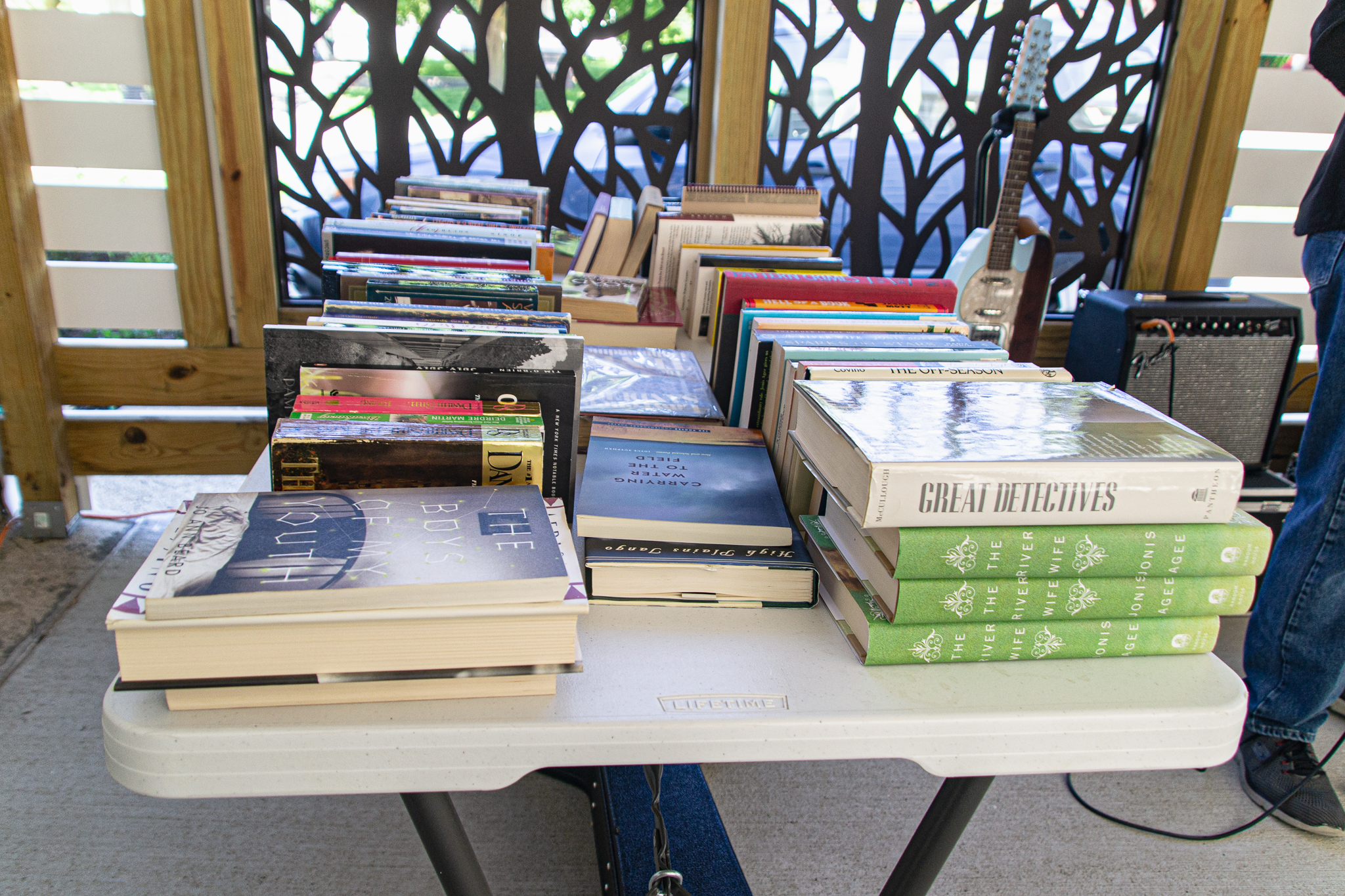 Book table Book table